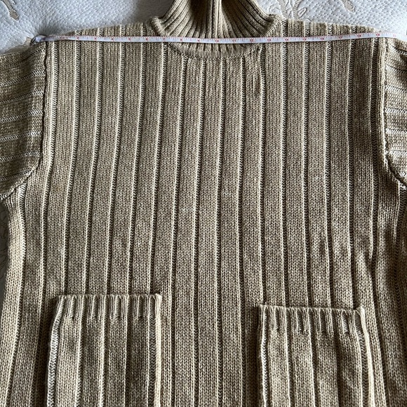 Brand new Unisex vintage 100% wool turtleneck knit sweater - Picture 7 of 15